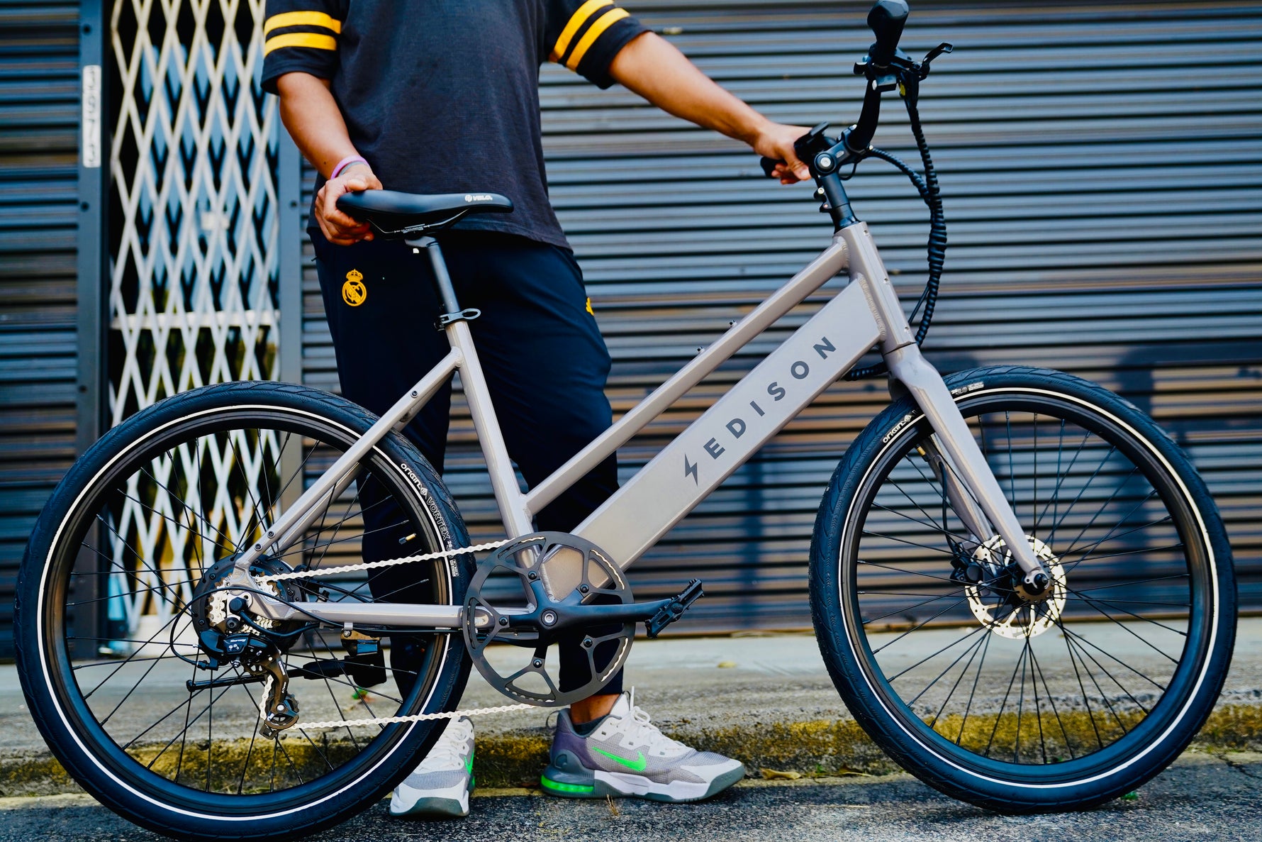 electric bicycle atlanta Turbo Vado 5.0 IGH Step-Through Gloss Castblack / Satin Silver Reflective / M And if anyone tries to move your bike an alarm will sound Edison Electric Bikes | Atlanta